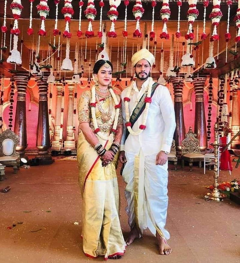 Nikil Kumarasamy - Revathy Marriage Photos