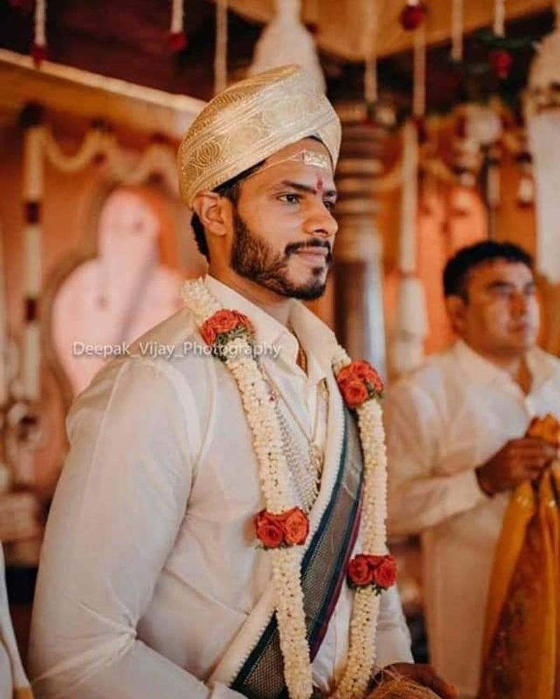 Nikil Kumarasamy - Revathy Marriage Photos