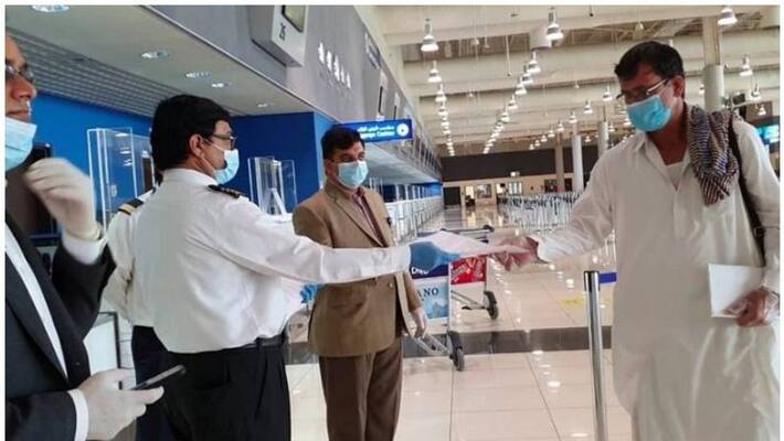 Over 2000 Pakistanis in UAE to be repatriated next week on special flights Over 2000 Pakistanis in UAE to be repatriated next week on special flights