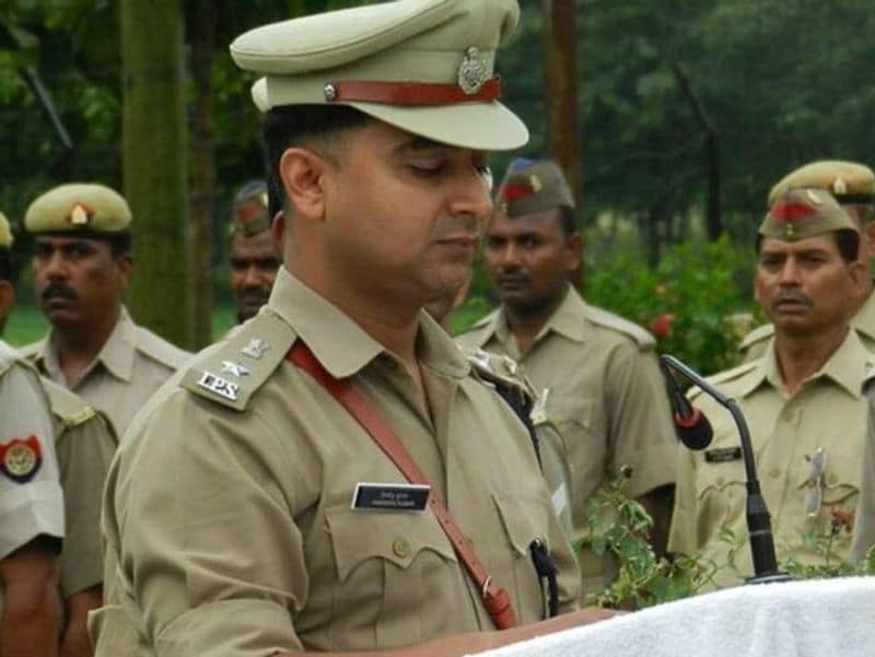 इस खुलासे से पुलिस की खूब वाहवाही हुई वहीं दूसरी तरफ कई और खुलासे लोगों में पुलिस के प्रति विश्वास भी बढ़ा, इतना ही नही सैकड़ों अपराधियों को जेल की सलाखों के पीछे भेजा गया। ये सब करने वाले एसपी हिमांशु कुमार ही थे। उन्होंने क्षेत्र में काफी सराहनीय काम किए। 