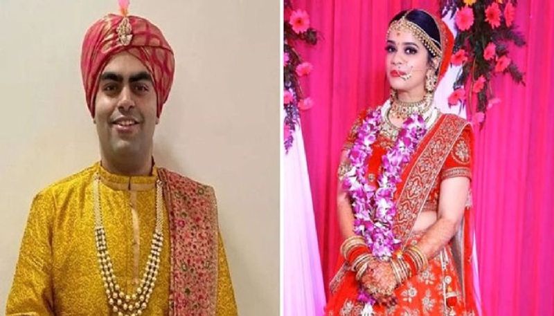 दूल्हा-दुल्हन ने अपने-अपने घरों में बैठकर शादी कराने का निर्णय लिया। 19 अप्रैल को बरेली की कीर्ति और मुंबई में रहने वाले सुसेन की ऑनलाइन ऐप द्वारा शादी की सारी रस्मों को पूरा किया गया। 