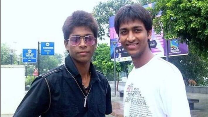 Hardik Pandya shared 11-year-old photo with brother Krunal, fans said, don't show this to all sisters-in-law kpb Hardik Pandya shared 11-year-old photo with brother Krunal, fans said, don't show this to all sisters-in-law kpb