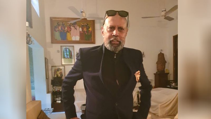 कपिलदेव से पहले सचिन तेंदुलकर और विराट कोहली भी अपने बाल घर में ही काट चुके हैं। सचिन ने अपने बाल खुद काटे थे तो कोहली के बाल अनुष्का ने काटे थे।
