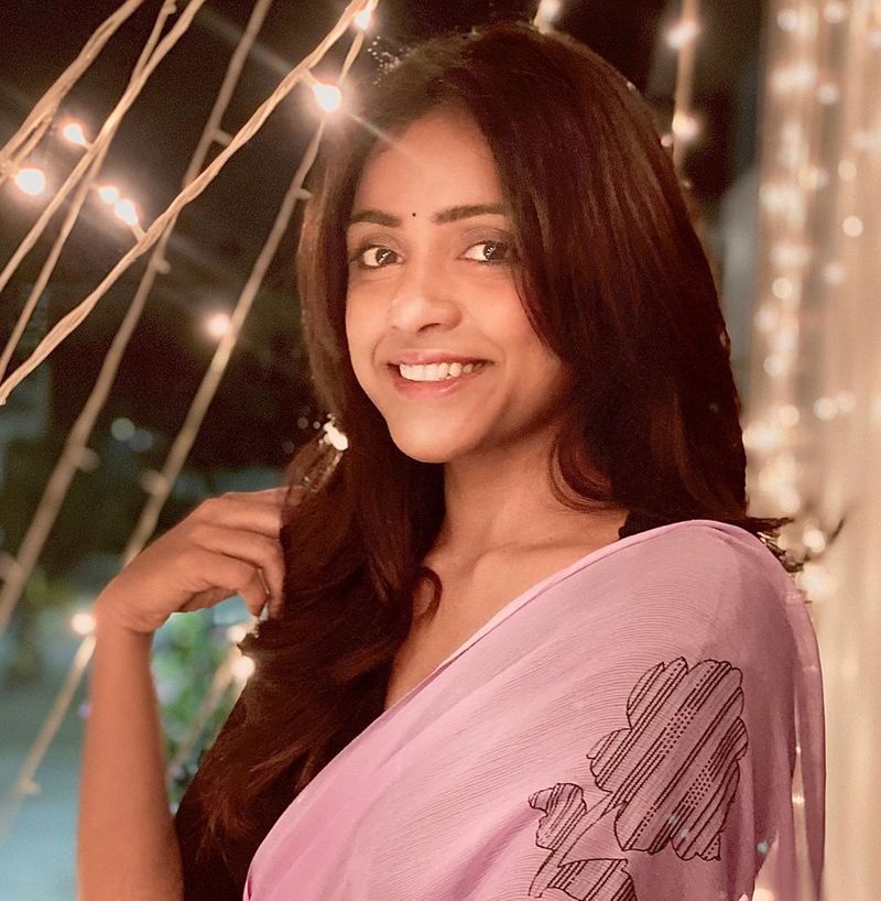 Vithika Sheru Instagram stylish photos