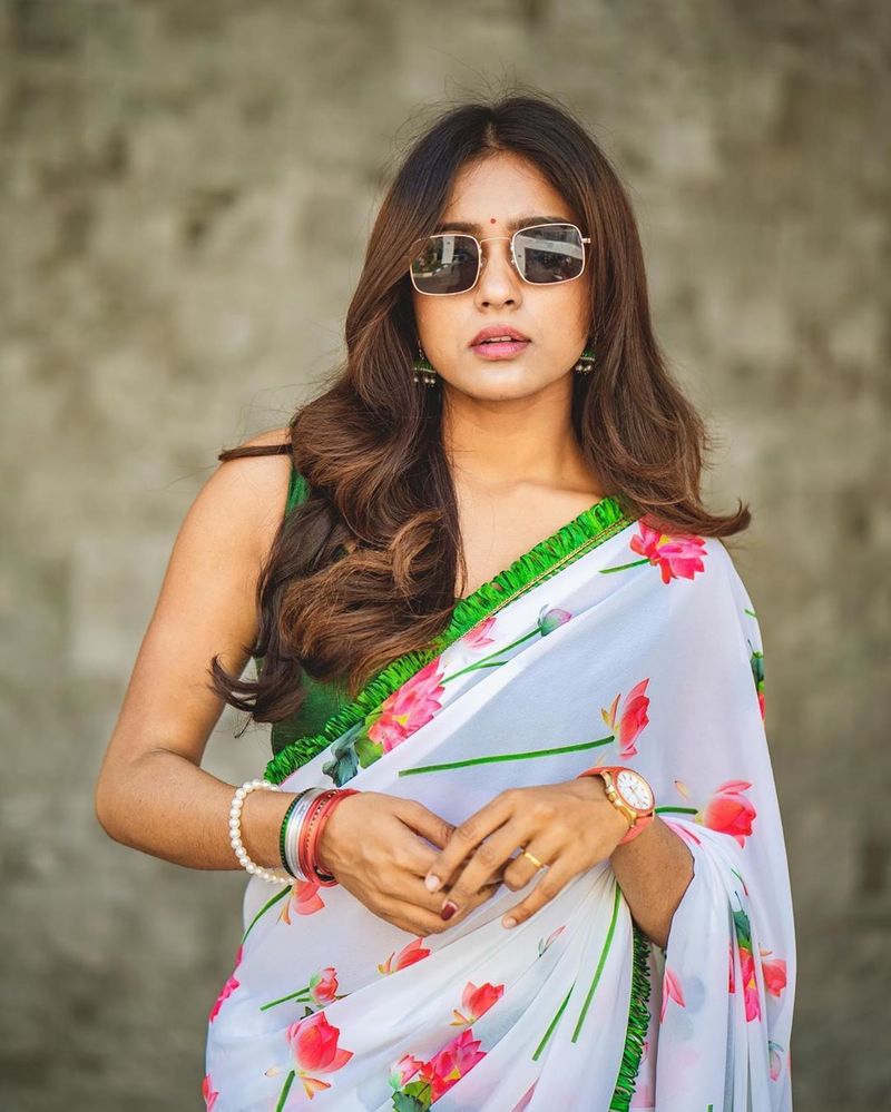 Vithika Sheru Instagram stylish photos