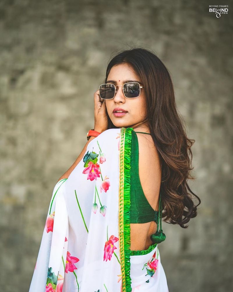 Vithika Sheru Instagram stylish photos