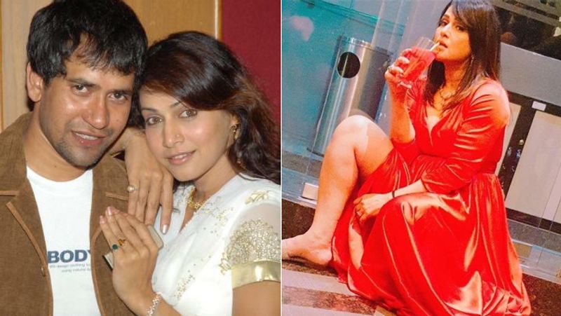 क्लास में सोती नजर आ रही हैं, तभी टीचर की नजर उन पर पड़ती है और वो उनसे कुतुब मीनार को लेकर सवाल पूछ लेता है। इसका जवाब ना दे पाने की वजह से उन्हें एक जोरदार थप्पड़ पड़ता है, जिसकी सिर्फ आवाज आती है।