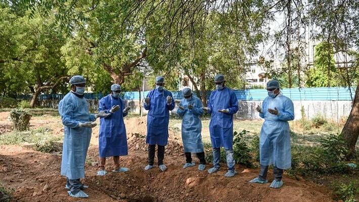 the body of corona affected persons can be burried in muslim's cemetry, says sdpi the body of corona affected persons can be burried in muslim's cemetry, says sdpi