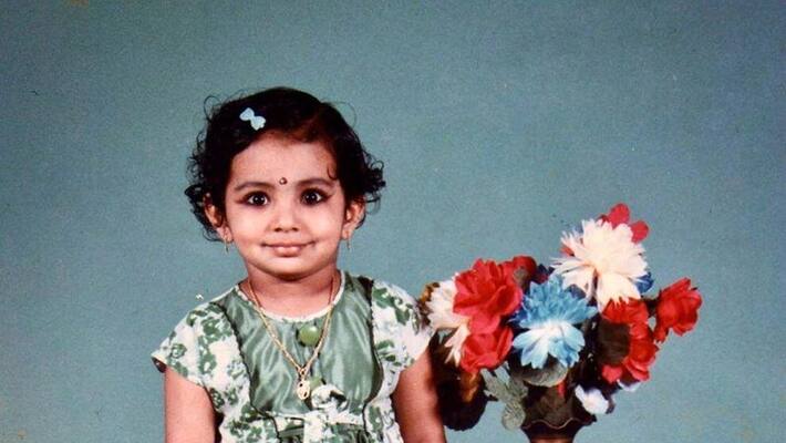 Actress Parvathy Shared her Childhood photo and old memory Actress Parvathy Shared her Childhood photo and old memory
