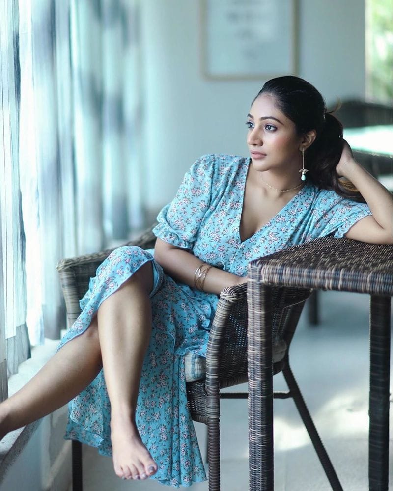 Actress Bommu Lakshmi photo Gallery
