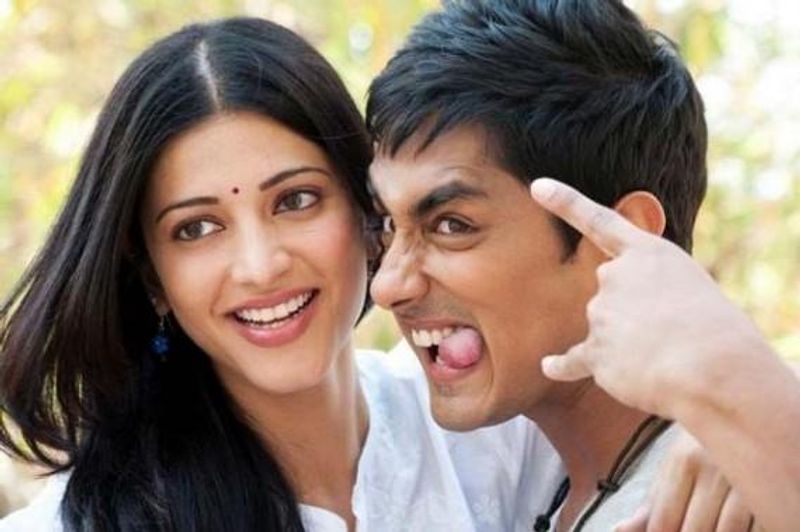 Tamil star Siddharth, who was loved in Bollywood movie Rang De Basanti, was once in love with Shruti Haasan. During that time, news of him dating Soha Ali Khan was also grabbing the headlines, but his famous love story was with Kamal Haasan's elder daughter Shruti Haasan. And later Samantha Akkineni.
