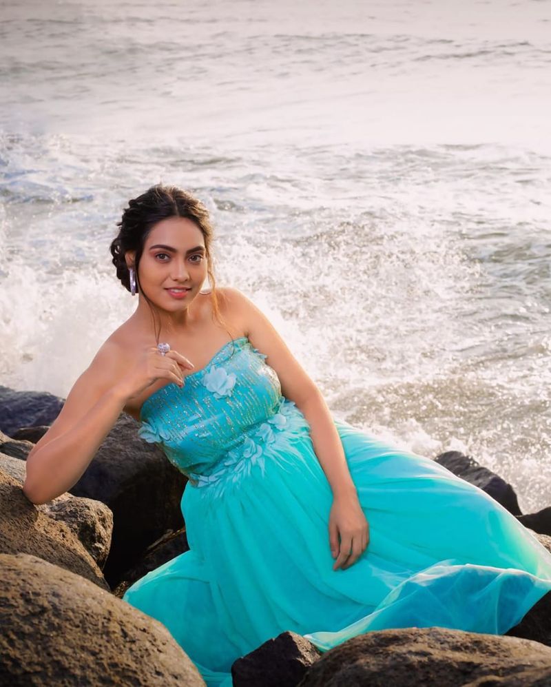 Pavithra janani 