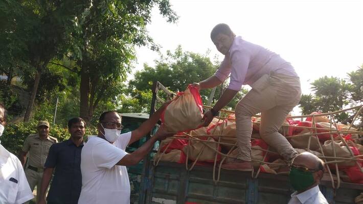 telangana legislative council chairman gutha sukender reddy distributed fruits to assembly employees telangana legislative council chairman gutha sukender reddy distributed fruits to assembly employees