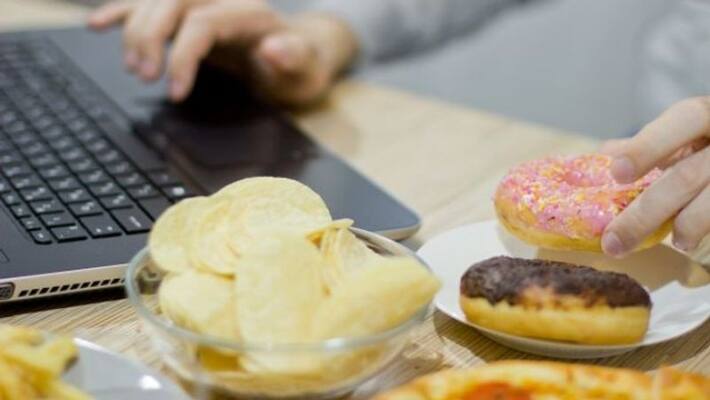 tips to control overeating during lockdown tips to control overeating during lockdown