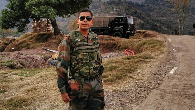 वे कहते हैं कि जब मैं कोल इंडिया में नौकरी कर रहा था तब तक मुझे वहां दो साल हो चुके थे लेकिन मुझे सिविल सर्विसेस के बारे में ज्यादा पता नहीं था। लेकिन फिर मैनें नौकरी करते-करते ही सिविल सर्विसेस की तैयारी शुरू कर दी।