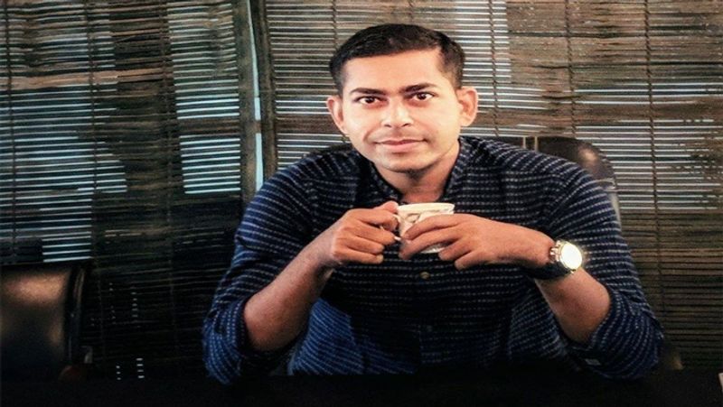 ट्विटर पर अपनी कविता के बारे में सुकीर्ति ने लिखा कि मेरी ये कविता हर उस व्यक्ति को समर्पित है जो ऐसे कठिन समय में देश के लिए कुछ कर पा रहा है।
