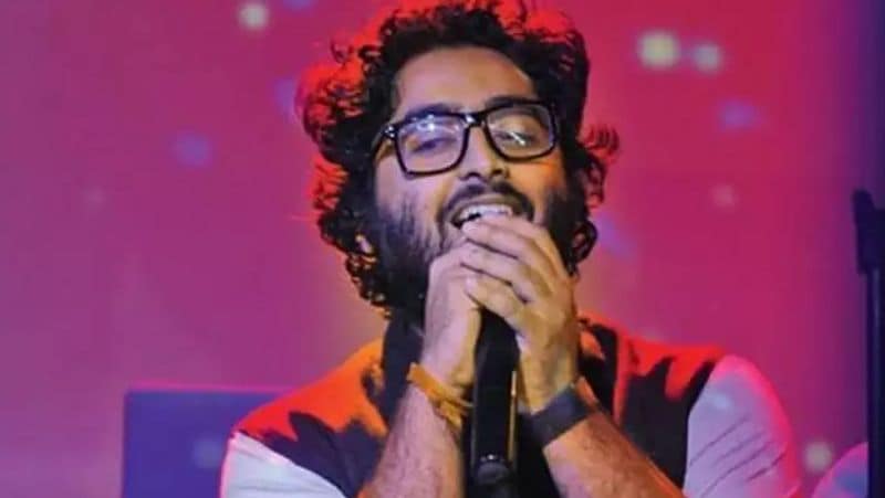 অরিজিৎ-এর দ্বিতীয় বিয়ের কথা প্রথম অবস্থায় কেউই জানতে পারেনি।