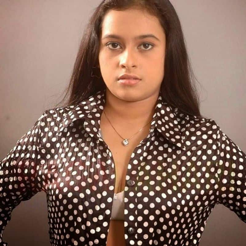 actress sri divya glamour hot photo shoot before acting