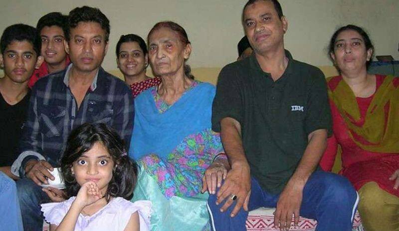 Famous Actor Irrfan Khan Attend His Mother Funeral Through Video Call