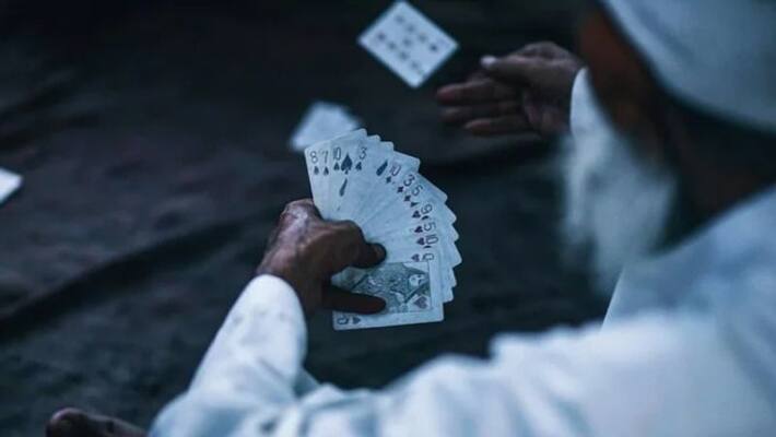 driver played cards with friends and neighbors 24 infected covid 19 driver played cards with friends and neighbors 24 infected covid 19