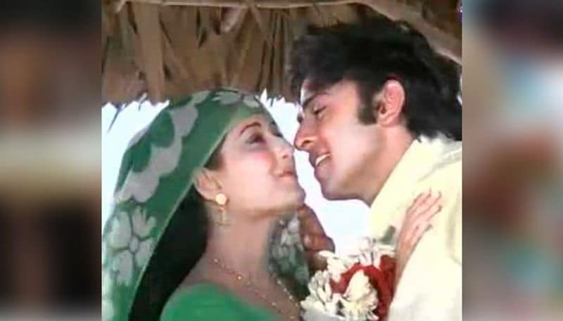 সকলের সঙ্গে ছিল অভিনেতার বন্ধুত্বপূর্ণ সম্পর্ক। সৌসুমীকে তিনি খুব ভালো বন্ধু মনে করতেন। ভালোবেসে ডাকতেন ইন্দু বলে।