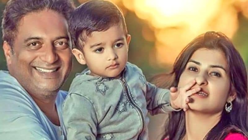 तेलुगु फिल्म प्रोड्यूसर्स ने प्रकाश राज पर फिल्म इंडस्ट्री में काम करने और उनके बुरे बर्ताव को लेकर 6 बार बैन लगाया। इस पर प्रकाश राज का कहना था कि मैं अपने नियम-कायदों को फॉलो करता हूं और इनसे पीछे नहीं हट सकता।