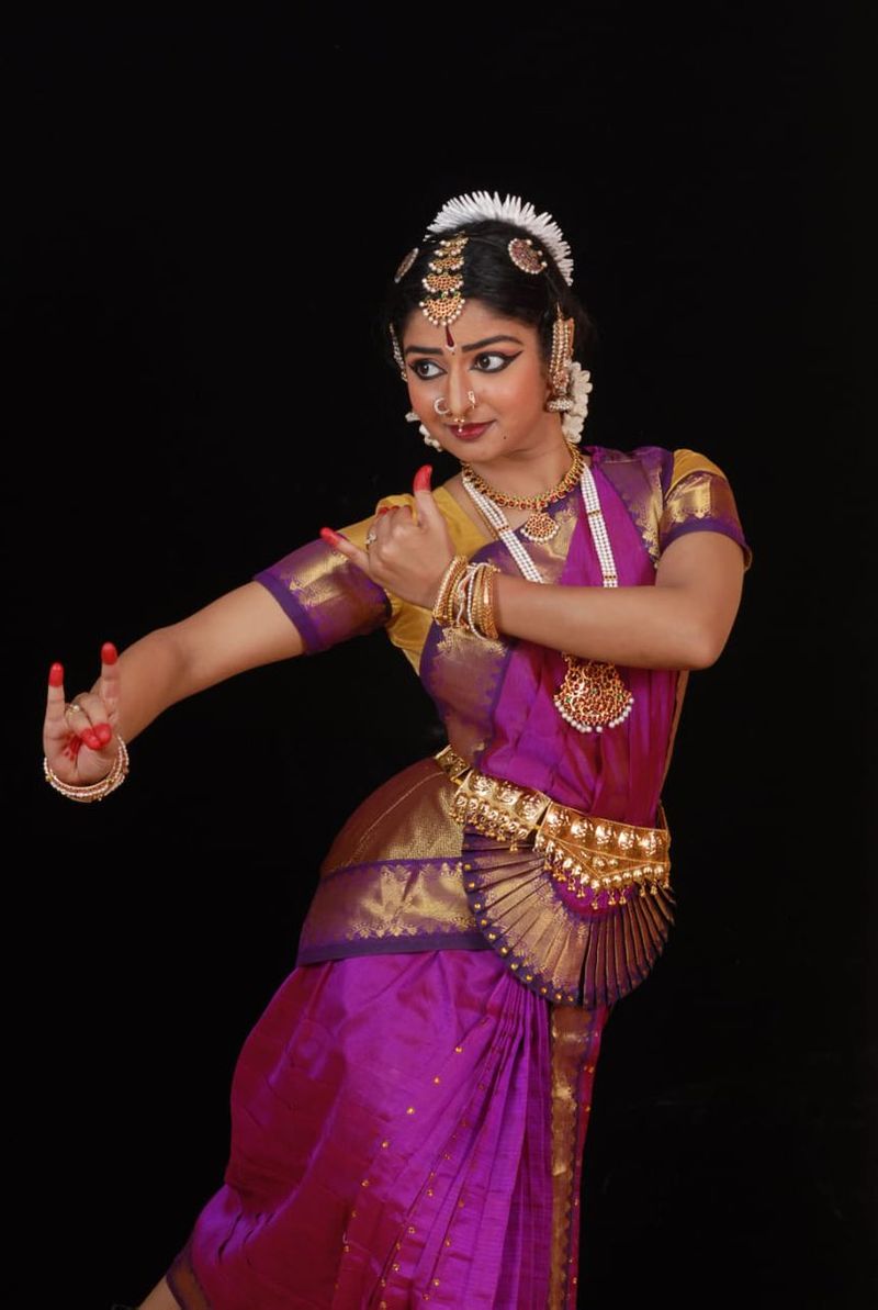 Kannada anchor sushma rao photo gallery