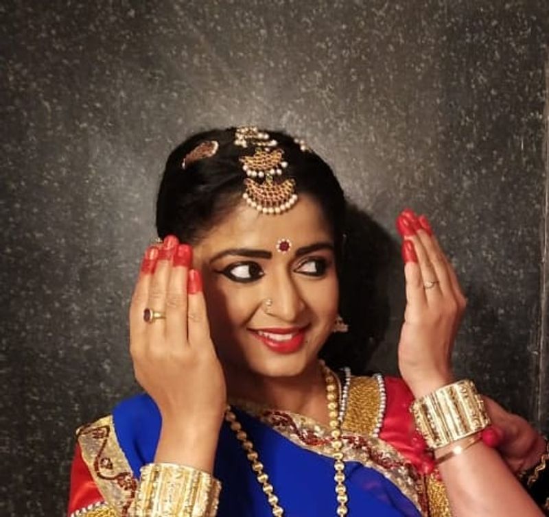 Kannada anchor sushma rao photo gallery