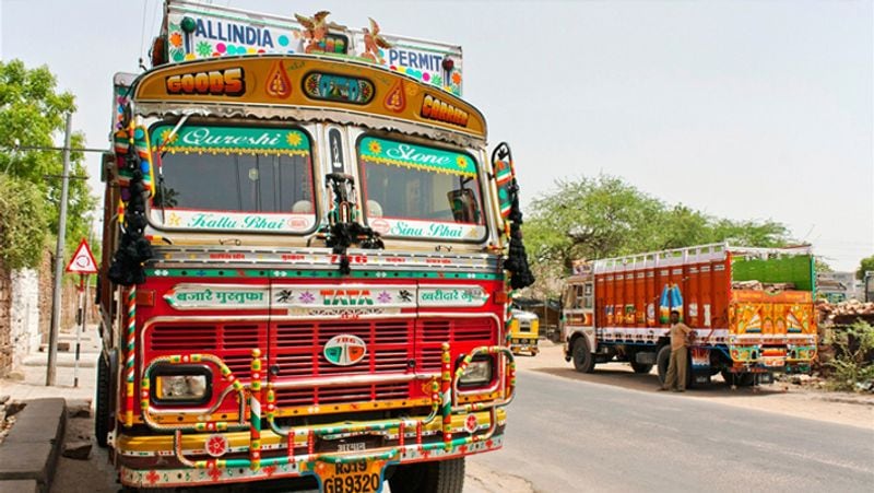 Truck operators call for a 72 hours strike from 12 October RTB