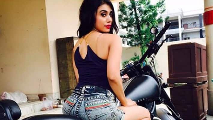 Model actress Srabanti Banerjee shares her new baby bump photos on instagram BRD Model actress Srabanti Banerjee shares her new baby bump photos on instagram BRD