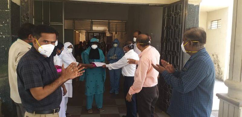 Five Coronavirus Patients Discharge from Covid Hospital in Vijayapura