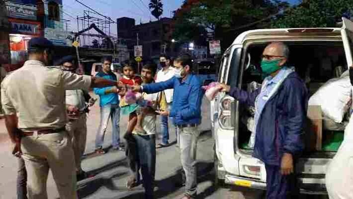 doctor couple celebrated marriage anniversary in unique way during lockdown doctor couple celebrated marriage anniversary in unique way during lockdown