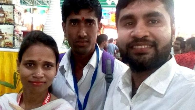 रूपा ने बताया पीहर में पिता मालीराम यादव किसान हैं। 13 बीघा जमीन है और पांचवी तक पढे़ हुए हैं। मां रमसी देवी यादव निरक्षर हैं। हम पांच भाई-बहन हैं और मैं सबसे छोटी हूं। परिवार खेती पर ही निर्भर हैं। इसी तरह ससुराल पक्ष मूलतः जयपुर के ही चौमू क्षेत्र के नीमाणा के रहने वाले हैं। ससुर कान्हाराम यादव किसान हैं। सासु मां बीदानी देवी गृहिणी हैं। करीब 25 बीघा टीले की जमीन है, जिस पर पूरी तरह से खेती भी नहीं होती। इसीलिए जीजा जी और पति टेम्पो चलाकर घर का काम चलाते हैं। पति शंकरलाल ने बीए किया हुआ है और खेती करते हैं।