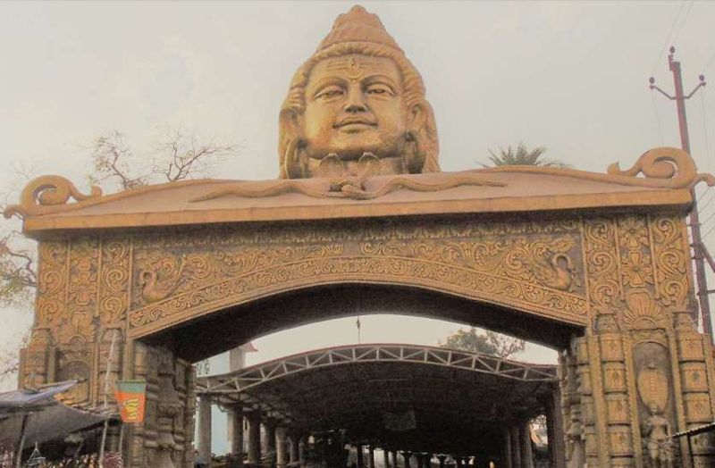 महामाया मंदिर ट्रस्ट, छत्तीसगढ़
छत्तीसगढ़ में महामाया मंदिर ट्रस्ट ने मुख्यमंत्री राहत कोष में 5,11,000 रुपए दिए। इसके अलावा कोरोना वायरस संकट के मद्देनजर रेड क्रॉस सोसायटी को 1,11,000 रुपए दिए।
