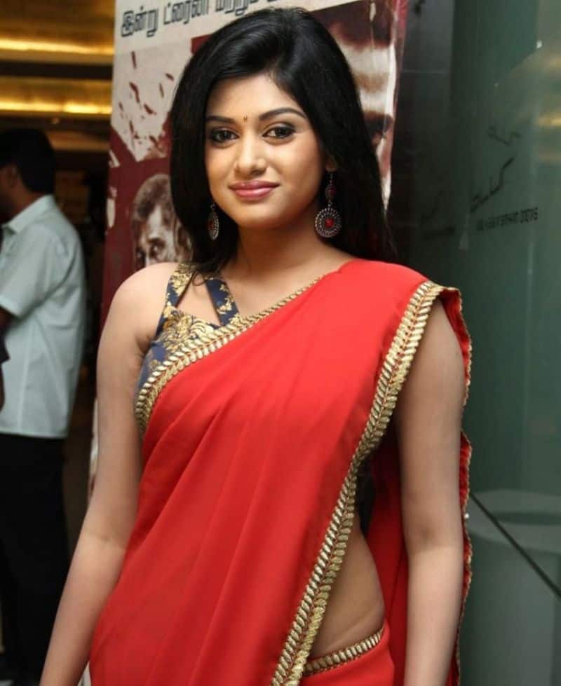 Actress Oviya Give Huge Birthday Surprise For Fans