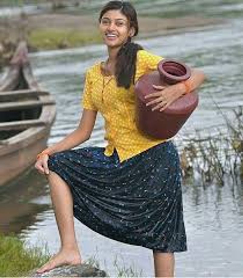 Oviya