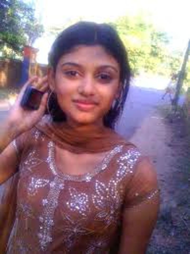 Oviya