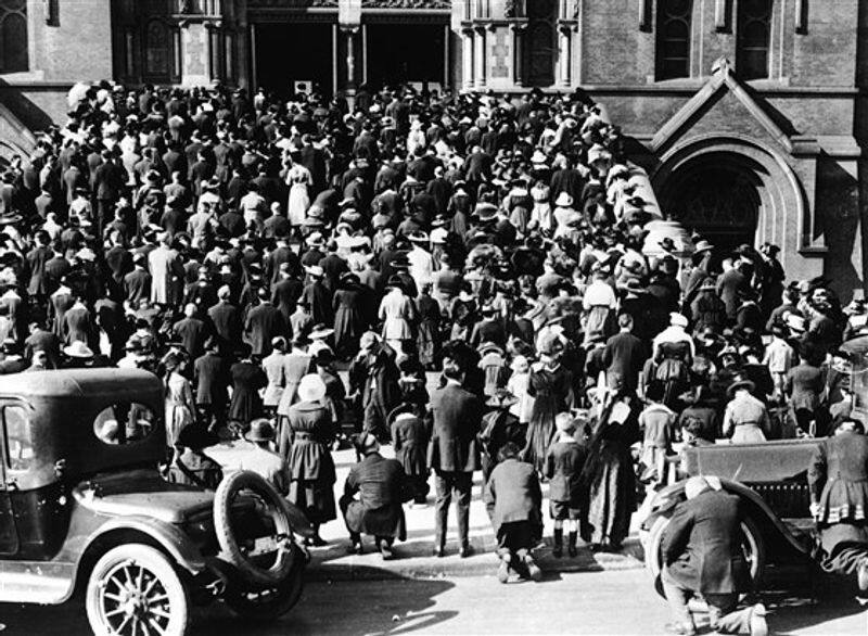 what happened in San Francisco during spanish flu when they lifted lock down prematurely