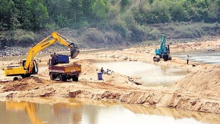 DC Y S Patil Talks Over Illegal Sand Mining in Vijayapura District DC Y S Patil Talks Over Illegal Sand Mining in Vijayapura District