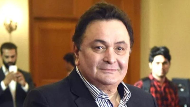 शादी के बाद नीतू का फिल्मों से दूर जाना लोगों को अखरा और एक नया विवाद खड़ा हो गया था। उस वक्त कहा गया था कि उनसे जबरदस्ती फिल्में छुड़वाई गई हैं हालांकि बाद में नीतू ने ऋषि का साथ दिया। नीतू ने कहा था कि फिल्में छोड़ने का निर्णय उनका खुद का था।