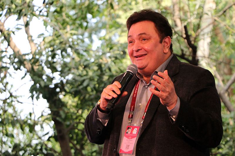 फिल्म बृह्मास्त्र की शूटिंग के लिए अभिनेता रणबीर कपूर 2019 में वाराणसी आए थे। इस दौरान उन्होंने वीडियो कॉल करके काशी विश्वनाथ धाम का नजारा ऋषि कपूर को दिखायाद था। 