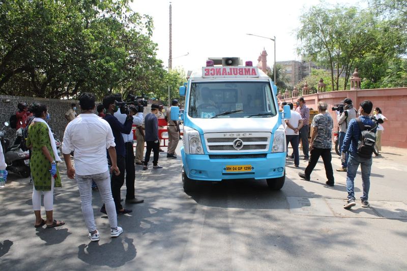 Irfan Khan Last Rites Photos