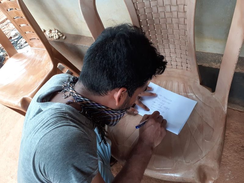 ഭക്ഷണവും സുരക്ഷയുമല്ല തങ്ങലുടെ പ്രശ്നമെന്നും തങ്ങളുടെ വീടുകളില് കുടുംബങ്ങള് പട്ടിണിയിലാണെന്നും അതിനാല് വീട്ടിലേക്ക് പോകാന് അനുവദിക്കണമെന്നും ഇവര് ആവശ്യപ്പെട്ടു.