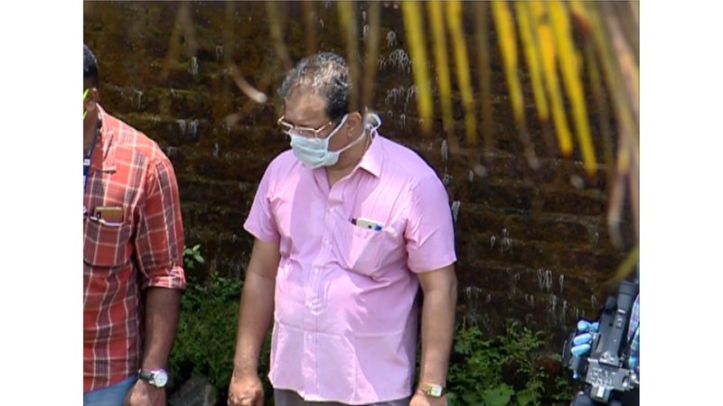 സാമ്പത്തിക ഇടപാടുകളാണ് കൊലപാതകത്തിന് കാരണമെന്നാണ് പ്രതി നല്കിയ മൊഴി. കൊല്ലത്ത് ബ്യൂട്ടീഷൻ ട്രെയിനറായി ജോലി ചെയ്തിരുന്ന യുവതിയെ മാർച്ച് 18 നാണ് കാണാതാവുന്നത്.