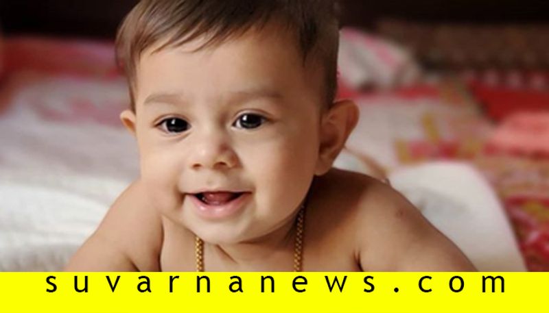 ಬೇಬಿ ಶವರ್ ಫೋಟೋದಲ್ಲಿ ರಾಧಿಕಾ ರಾಣಿಯಂತೆ ಕಾಣಿಸುತ್ತಿದ್ದಾರೆ.
