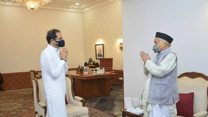 cm Uddhav Thackeray met Governor Bhagat Singh Koshyari on Maharashtra Day KPP cm Uddhav Thackeray met Governor Bhagat Singh Koshyari on Maharashtra Day KPP