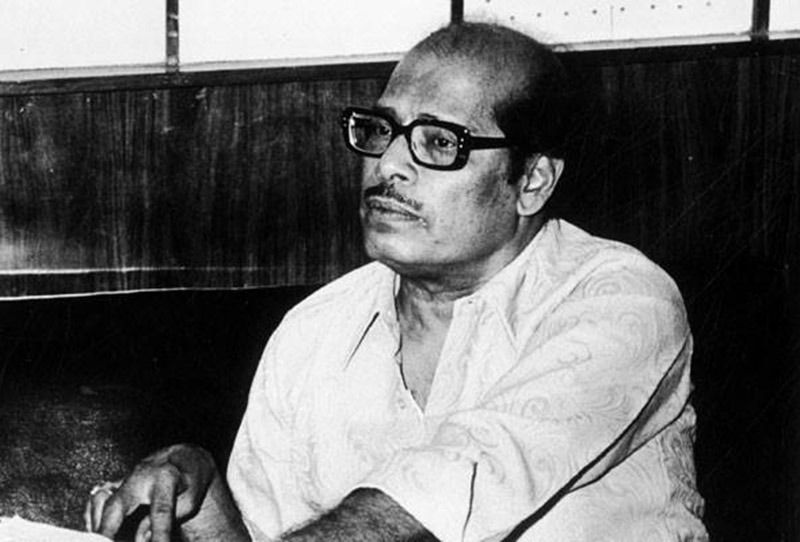 তবে সোলো ব্রেক হিসেবে তিনি সুযোগ পান রাম রাজ্য ছবিতে। ১৯৪৩ সালে, প্লেব্যাকের প্রস্তাব প্রথমে কে সি দের কাছেই আসে।