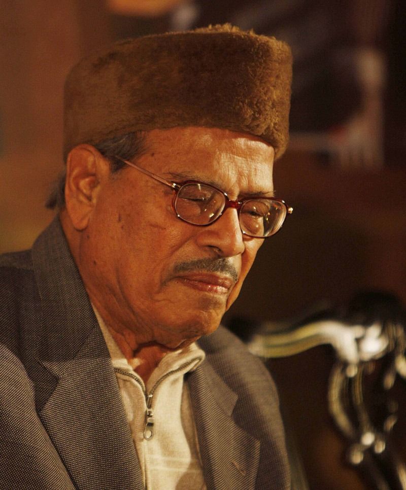 সঙ্গীতশিল্পী আমিরা বাহির সঙ্গে এ দুনিয়া জারা সুনে চার্টবাস্টারের তালিকায় ধরা হয় আজও।