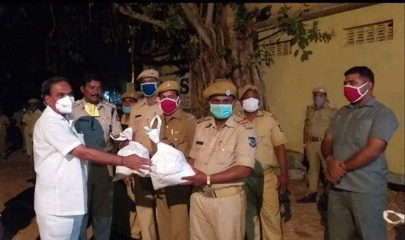 ದಿನಂಪ್ರತಿ ಸಾವಿರಾರು ಜನರಿಗೆ ಆಹಾರ ಪೊಟ್ಟಣ ವಿತರಣೆ