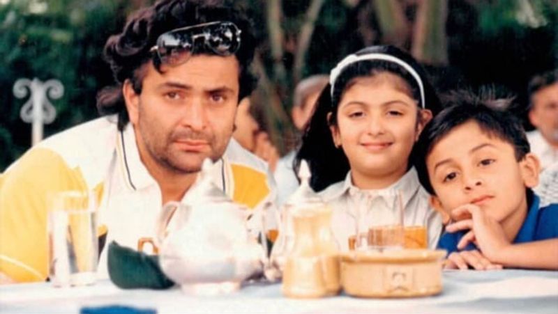 একদিন মেয়ে ঋদ্ধিমার কথাতেই ঋষি চিরতরে সিগারেট ছেড়ে দিয়েছিলেন। কী এমন বলেছিলেন ঋদ্ধিমা।